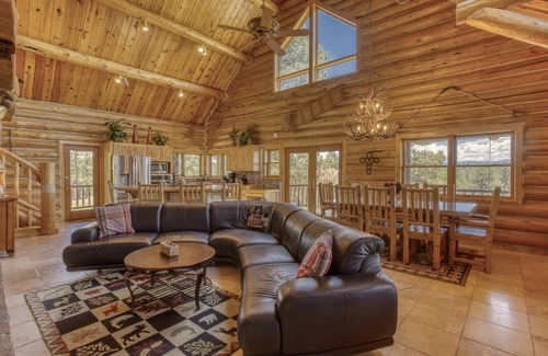 Pagosa Meadows IV House | The Lodge: Breathtaking Mountain Views with Hot Tub & Game Room