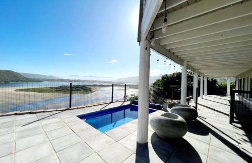 Sedgefield House | See Huis at Sedgefield Lagoon and Beach