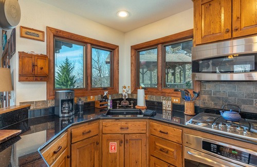 Old Fort House | Experience See Level: Charcoal Grill & Year-Round Mountain Views