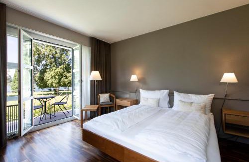 Steckborn Hotel | Discover See & Park Hotel Feldbach: Pet-Friendly Retreat