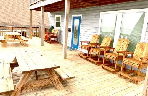 Surfside Beach House | Beachfront Getaway with Ocean Views and Pet-Friendly Options