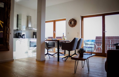 Unteruhldingen Apartment | Scenic Retreat with Pool and Breathtaking Lake Views