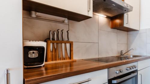 Faak am See Apartment | Seeblick Apartment: Guest Rated 9.4 & Family-Friendly Stay