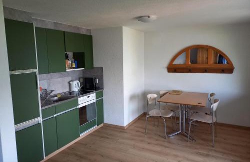 Aeschlen ob Gunten House | Seeblick: Oceanfront Escape with Pet-Friendly Comfort