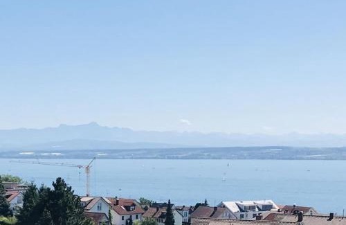 Meersburg House | Seeblick Comfortable holiday residence
