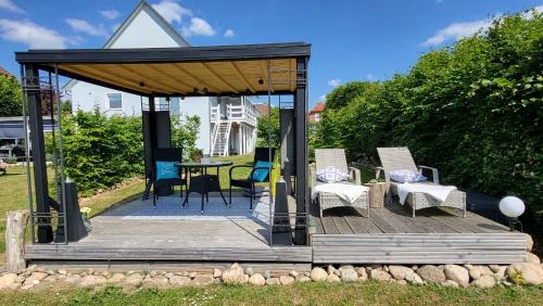 Klein Upahl Apartment | Oceanfront Seeblick: Guest Rated 9.5/10, Family Friendly Stay