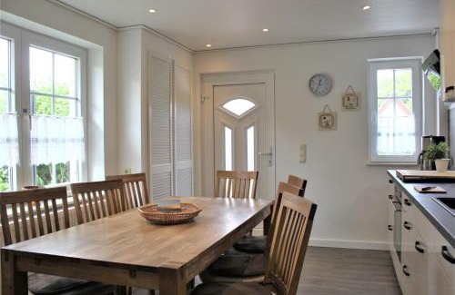 Am Schwarzen Busch House | Family-Friendly Seebriese with Great 8/10 Guest Reviews