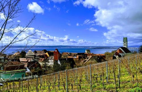 Meersburg Apartment | Seebrise: Oceanfront Retreat with Music & Wine Experience
