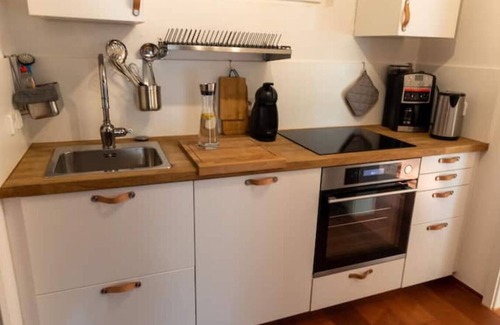 Unteruhldingen Apartment | Seefeeling: Prime Location, Just 5 Min Walk to the Beach!