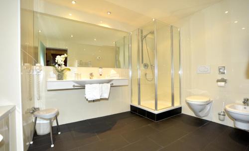 Seefeld Pedestrian Zone Hotel | Discover Seefelds Bed & Breakfast: Pet-Friendly Retreat