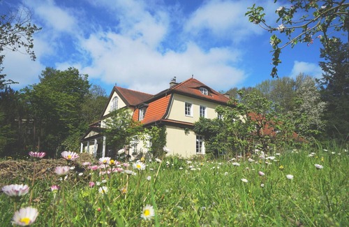 Boitzenburger Land House | Discover Seegut Blaue Blume: Family & Pet-Friendly Retreat