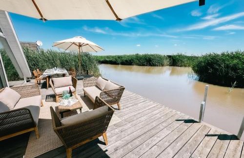 Rust House | Seehütte Sonnenschilf - Top-Rated Family Retreat by Neusiedlersee