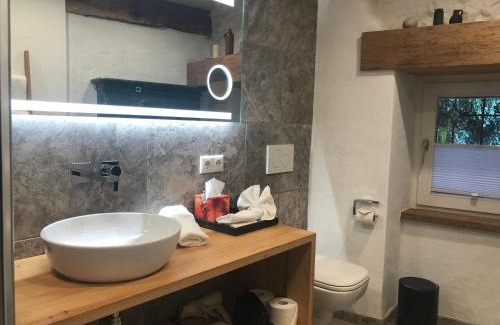 Hallstatt House | Escapade at Seehaus am Hallstätter See - Family-Friendly Stay
