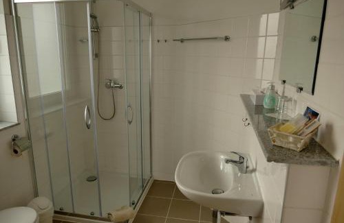 Bad Kleinen Hotel | Pet-Friendly Oceanfront Retreat at Seehotel Bad Kleinen