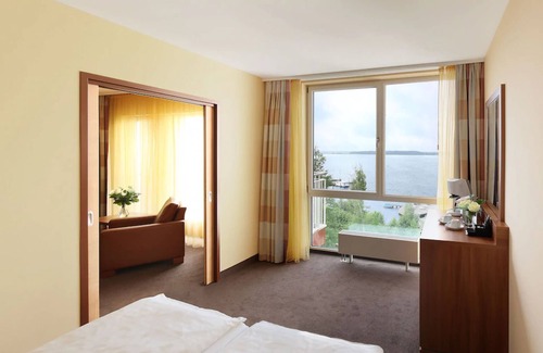 Muritz Hotel | Relax at Seehotel Fleesensee - 4-Star Oasis with Spa