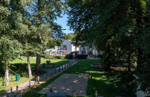 Schwerin Hotel | Seehotel Frankenhorst: Beachfront Bliss & Spa Retreat