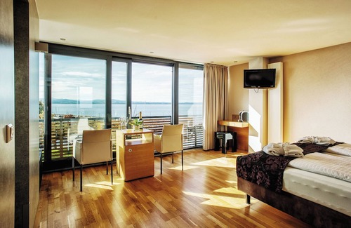 Langenargen Hotel | Pet-Friendly Retreat at Seehotel Litz with Spa & Dining