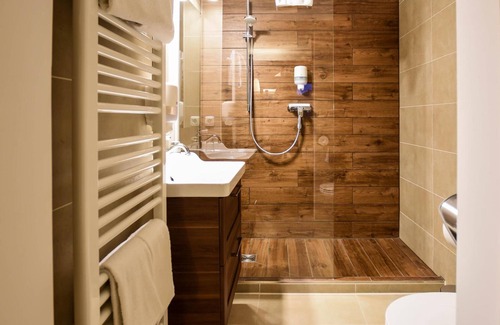 Tegernsee Hotel | Experience Comfort at Seehotel zur Post with Top Amenities