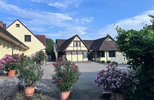 Hilpoltstein Cabin | Beautiful Seeland Lodge with Ocean Views and Hot Tub