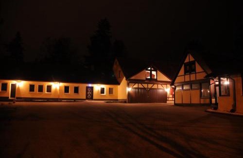 Hilpoltstein Cabin | Beautiful Seeland Lodge with Ocean Views and Hot Tub
