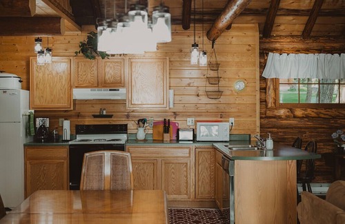 Seeley Lake Cabin | Lakefront Getaway: Seeley Cabin at Tamaracks Resort