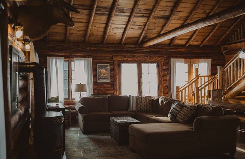 Seeley Lake Cabin | Lakefront Getaway: Seeley Cabin at Tamaracks Resort
