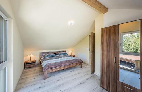 Ettensberg Apartment | Top-Rated Dachgeschoss-Ferienwohnung for Family Getaways
