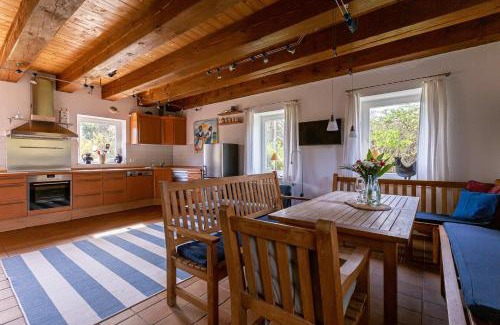 Ostseebad Ahrenshoop House | Family-Friendly Stay at Seeräuber - A 4-Star Retreat