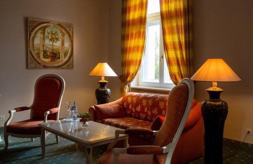 Buelow Hotel | Explore Seeschloss Schorssow: Oceanfront Relaxation Awaits