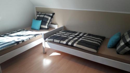 Unteruhldingen Apartment | Seestraße: Ocean View Retreat Rated 9/10 by Guests