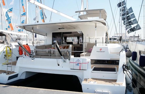 Pendik Boat Rental | Experience the Segel Catamaran for Your Next Adventure