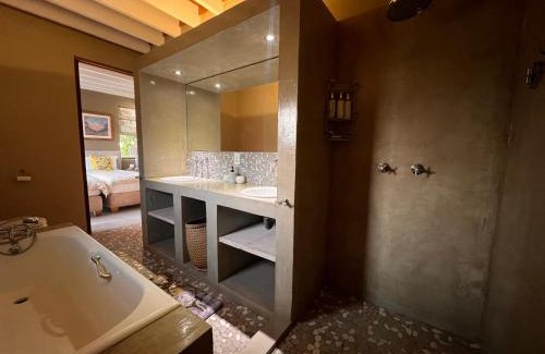 Ruiterbos House | Rated 9.3/10 - Segulah Guesthouse with Oceanfront Views