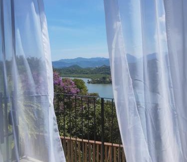 Paraty House | Pet-Friendly Retreat at Segunda Casa with Pool & Hot Tub