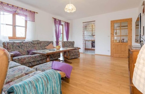 Burgkirchen an der Alz Apartment | Peaceful Getaway with 2 Bedrooms and Family-Friendly Amenities