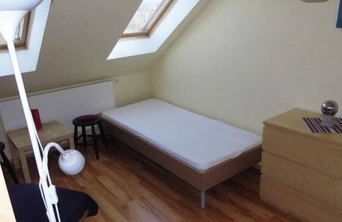 Loebtau Apartment | Comfortable 4-Room Maisonette in Central Location