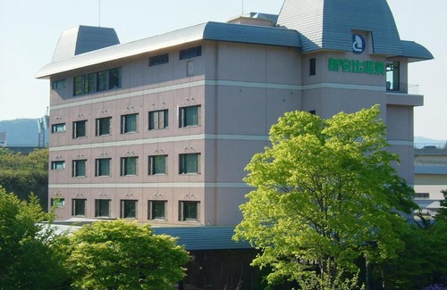 Hachimantai Hotel | Seiryukaku: Comfortable Retreat with Hot Tub & Breakfast