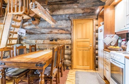 Rukatunturi House | Inviting Seitsemän Savua 4: Lake View, Spa & Breakfast
