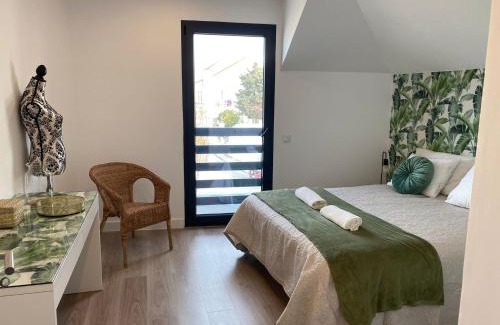 Seixal Apartment | Riverside Retreat: Seixal Old Town Apartment with Ocean View