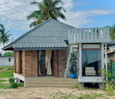 Setiu House | Oceanfront Getaway at Sekepeng Penarek II - Rated 9/10
