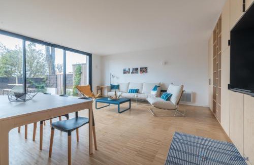 Pornic House | Relaxing Sekoya Sundeck near Beach and Golf - Family-Friendly