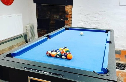 Llandysul House | Selah Teifi: Breathtaking River Views & Fun Games Room
