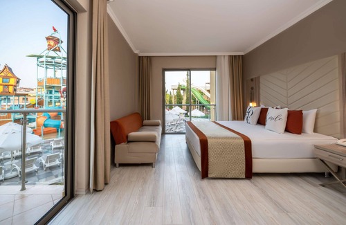 Kizilagac Hotel | Family-Friendly Getaway at Selectum Resort Side - 5 Stars!