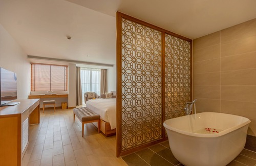 Cam Lam Resort | Relax at Selectum Noa Resort Cam Ranh - 4 Star Retreat