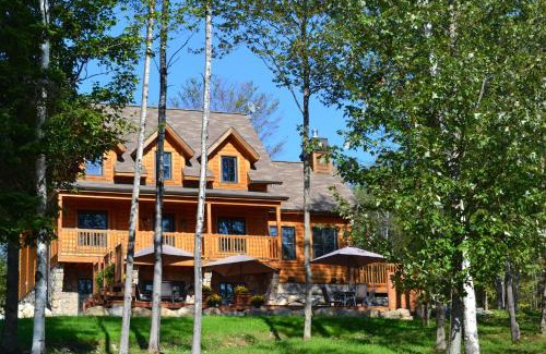 Amherst Apartment | Discover Selenia Lodge: Eco-Friendly Chalets in Laurentides