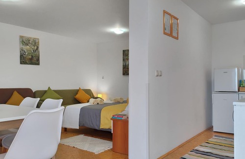 Brezice Cottage | Self Catering Cottage Duplex Galery and Studio | Sleeps 11