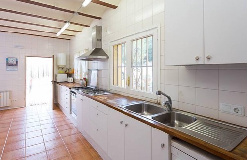 Castellet i la Gornal Villa | Inviting Self Catering Cal Vimón – Ideal for 14 Guests