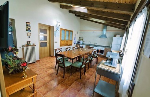 San Leonardo de Yague Cottage | Exceptional Self-Catering Laguna Negra 49 for Up to 10 Guests