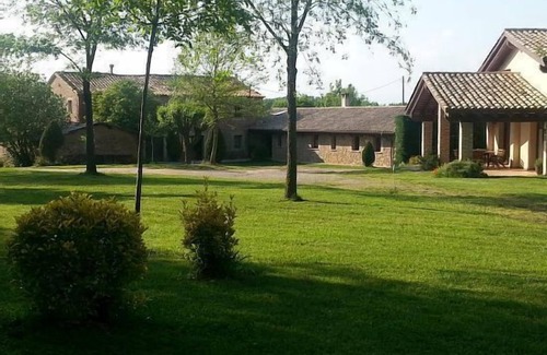 Sant Bartomeu del Grau Cottage | Relaxing Self-Catering Escape at La Cabanya del Permanyer