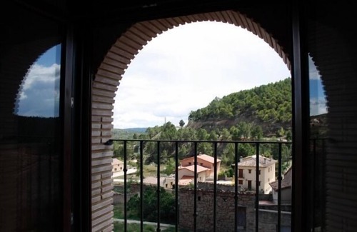 Fuentes de Rubielos Cottage | Pet-Friendly Self-Catering Rosella de Rubielos for 10 Guests