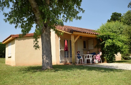 Thonac Cottage | Ideal Self-Catered House with 2 Pools and Top Guest Rating